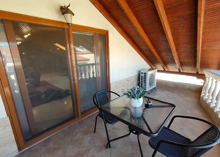 Vesta * Tessalónica