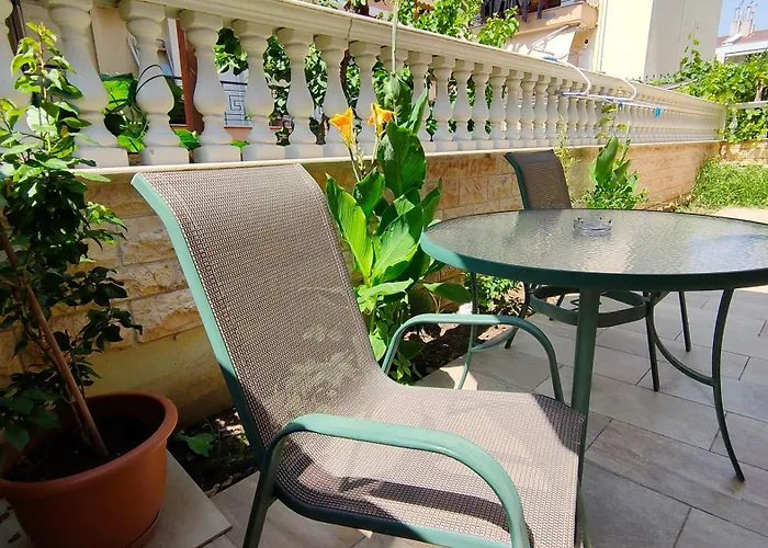 Vesta * Tessalónica